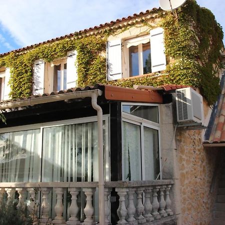 Maison D'Hote Villa Monique Cuges-les-Pins Exterior foto